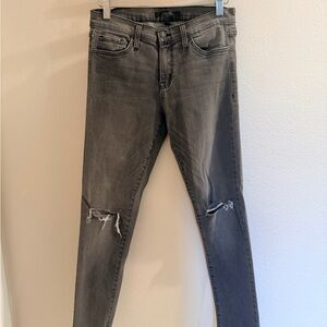 Flying Monkey Women’s Grey Distressed Skinny Jeans